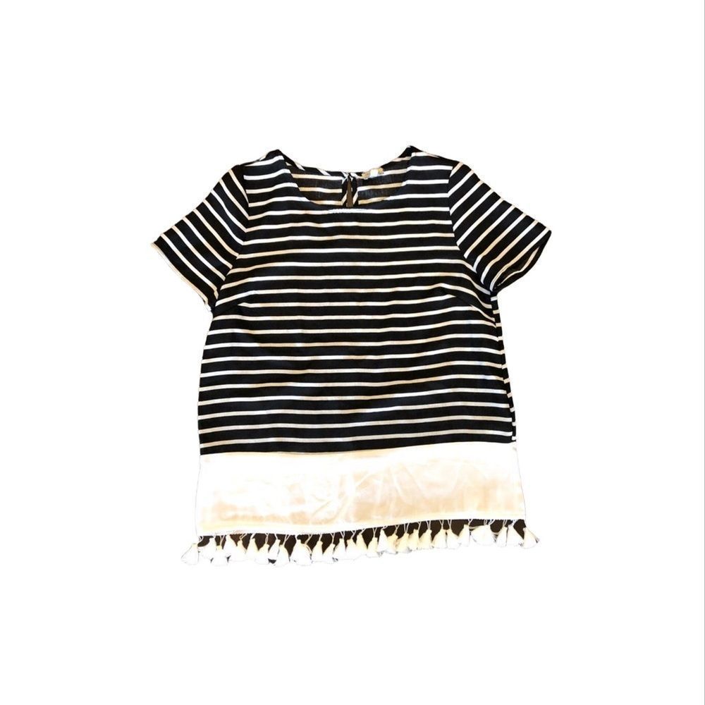 Cremieux • Short sleeve • Tassel blouse • Size M